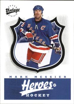 2000-01 Upper Deck Vintage - Heroes of Hockey: Mark Messier #HH46 Mark Messier Front