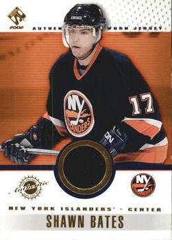 2001-02 Pacific Private Stock - Game Gear #61 Shawn Bates Front