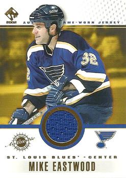 2001-02 Pacific Private Stock - Game Gear #87 Mike Eastwood Front
