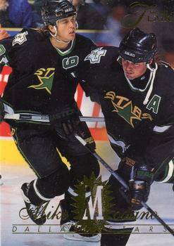 1994-95 Flair #43 Mike Modano Front