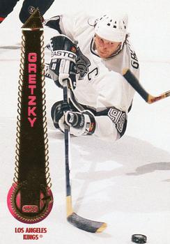 1994-95 Pinnacle #200 Wayne Gretzky Front
