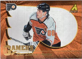 1994-95 Pinnacle - Gamers #GR16 Eric Lindros Front