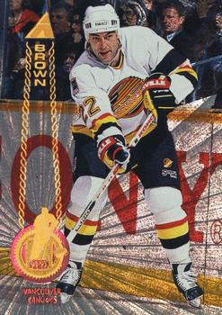 1994-95 Pinnacle - Rink Collection #34 Jeff Brown Front