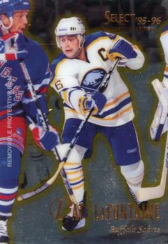1995-96 Select Certified #18 Pat LaFontaine Front