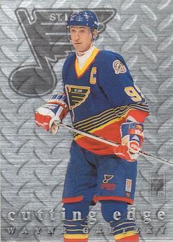 1995-96 Donruss Elite - Cutting Edge #3 Wayne Gretzky Front