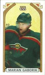 2003-04 Topps C55 - Minis O' Canada Back Red #40 Marian Gaborik Front