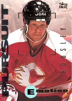 1995-96 SkyBox E-Motion #22 Phil Housley Front