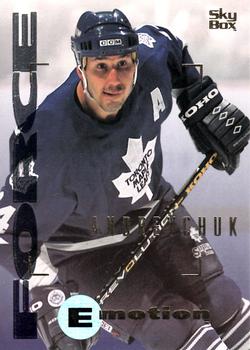 1995-96 SkyBox E-Motion #168 Dave Andreychuk Front
