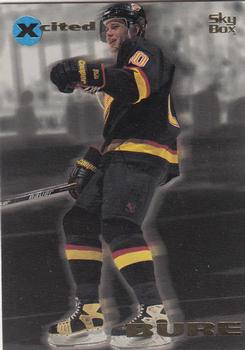 1995-96 SkyBox E-Motion - Xcited #16 Pavel Bure Front