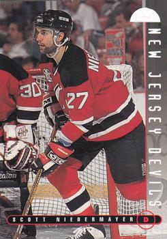 1995-96 Leaf #150 Scott Niedermayer Front