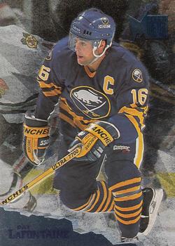 1995-96 Metal #16 Pat LaFontaine Front