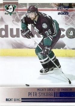 2004-05 Pacific - Blue #9 Petr Sykora Front