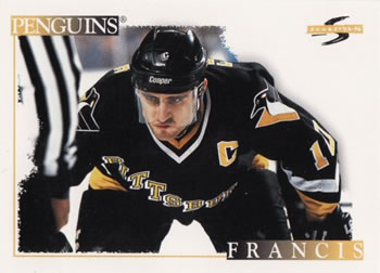 1995-96 Score #187 Ron Francis Front