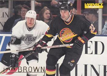 1995-96 SkyBox Impact #166 Jeff Brown Front