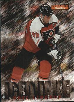 1995-96 SkyBox Impact - Ice Quake #4 Eric Lindros Front