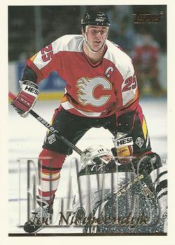 1995-96 Topps #233 Joe Nieuwendyk Front