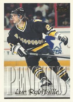 1995-96 Topps #40 Luc Robitaille Front