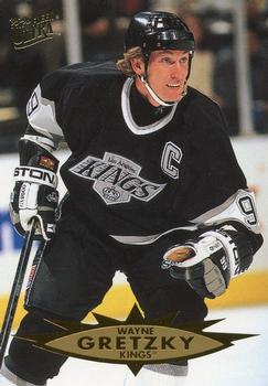 1995-96 Ultra #74 Wayne Gretzky Front