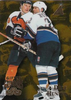 1995-96 Zenith - Gifted Grinders #12 Dale Hunter Front