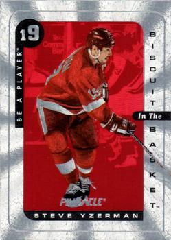 1996-97 Pinnacle Be a Player - Biscuit in the Basket #13 Steve Yzerman Front