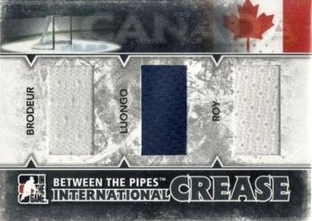 2009-10 In The Game Between The Pipes - International Crease Black #IC-01 Martin Brodeur / Roberto Luongo / Patrick Roy  Front