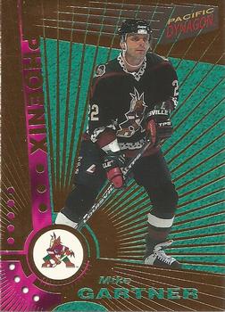 1997-98 Pacific Dynagon #95 Mike Gartner Front