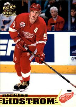 1998-99 Pacific Paramount #78 Nicklas Lidstrom Front