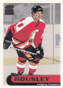 1999-00 Pacific Paramount #39 Phil Housley Front