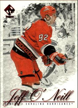 2001-02 Pacific Private Stock #16 Jeff O'Neill Front