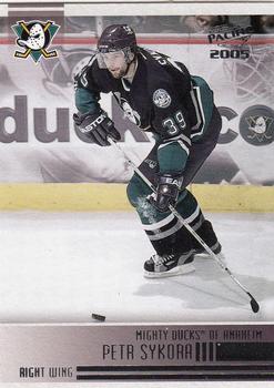 2004-05 Pacific #9 Petr Sykora Front