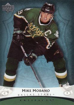 2005-06 Upper Deck Artifacts #32 Mike Modano Front