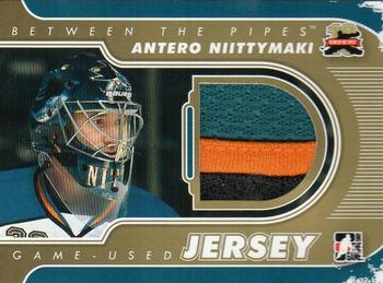2011-12 In The Game Between The Pipes - Game Used Jersey Gold #M-02 Antero Niittymaki Front