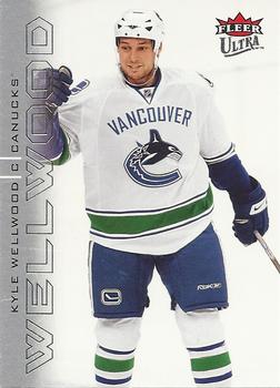 2009-10 Ultra #154 Kyle Wellwood Front