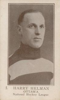 1923-24 William Paterson (V145-1) #5 Harry Helman Front