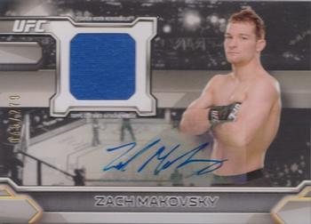 2016 Topps UFC Knockout - Autographed Relics #KAR-ZM Zach Makovsky Front