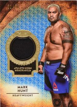 2018 Topps UFC Knockout - Tier One Relics Blue #TOR-MU Mark Hunt Front