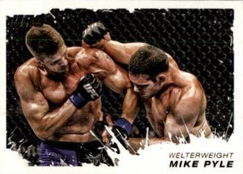 2011 Topps UFC Moment of Truth #52 Mike Pyle Front