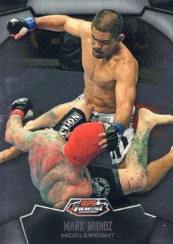 2012 Finest UFC #52 Mark Munoz Front
