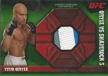 2013 Topps UFC Knockout - Fight Mat Relics Green #FMR-TO Tito Ortiz Front