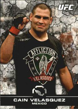2013 Topps UFC Bloodlines #1 Cain Velasquez Front