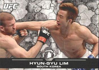 2013 Topps UFC Bloodlines #20 Hyun-Gyu Lim Front