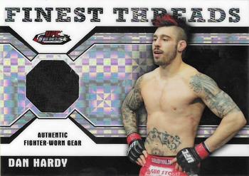 2011 Finest UFC - Finest Threads Fighter Relics X-Fractors #R-DH Dan Hardy Front