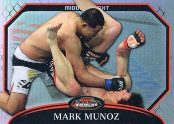 2011 Finest UFC - Refractors #63 Mark Munoz Front
