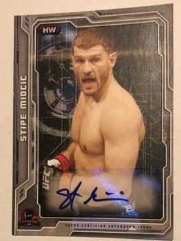 2014 Topps UFC Champions - Fighter Autographs #CFA-SM Stipe Miocic Front