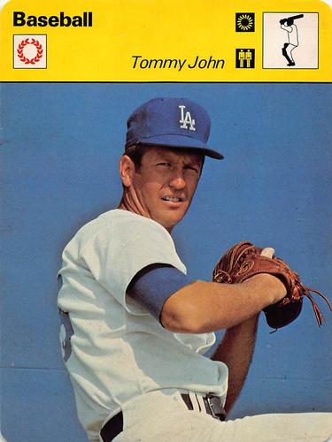 1977-79 Sportscaster Series 32 #32-04 Tommy John Front