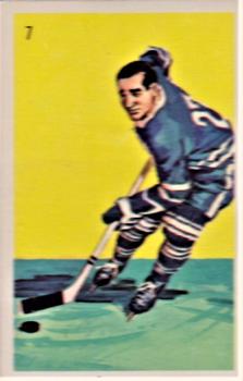 1962 Wheaties Great Moments in Canadian Sport #7 Big M Sets Leaf Scoring Mark Front