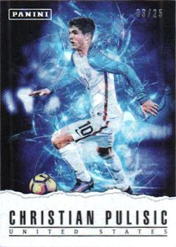 2017 Panini Father's Day - Panini Collection Cracked Ice #7 Christian Pulisic Front