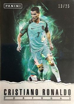 2017 Panini Father's Day - Panini Collection Cracked Ice #9 Cristiano Ronaldo Front