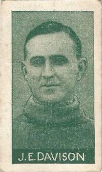 1925 A.W. Allen (Confectionery) Footballers #12 Teddy Davison Front