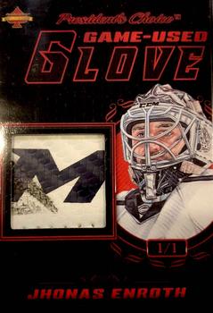2020 President's Choice Solitaire - Game-Used Glove Red #NNO Jhonas Enroth Front